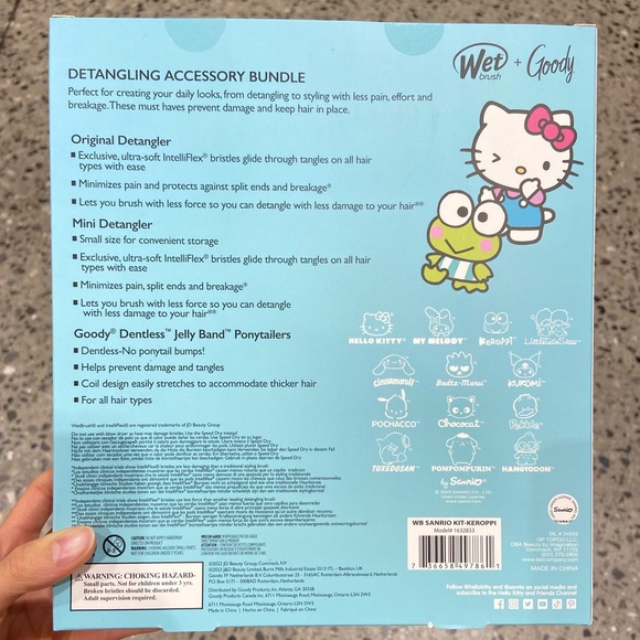 Hello Kitty x Wet Brushes Detangling Accessory Bundle - Picture 3 of 3